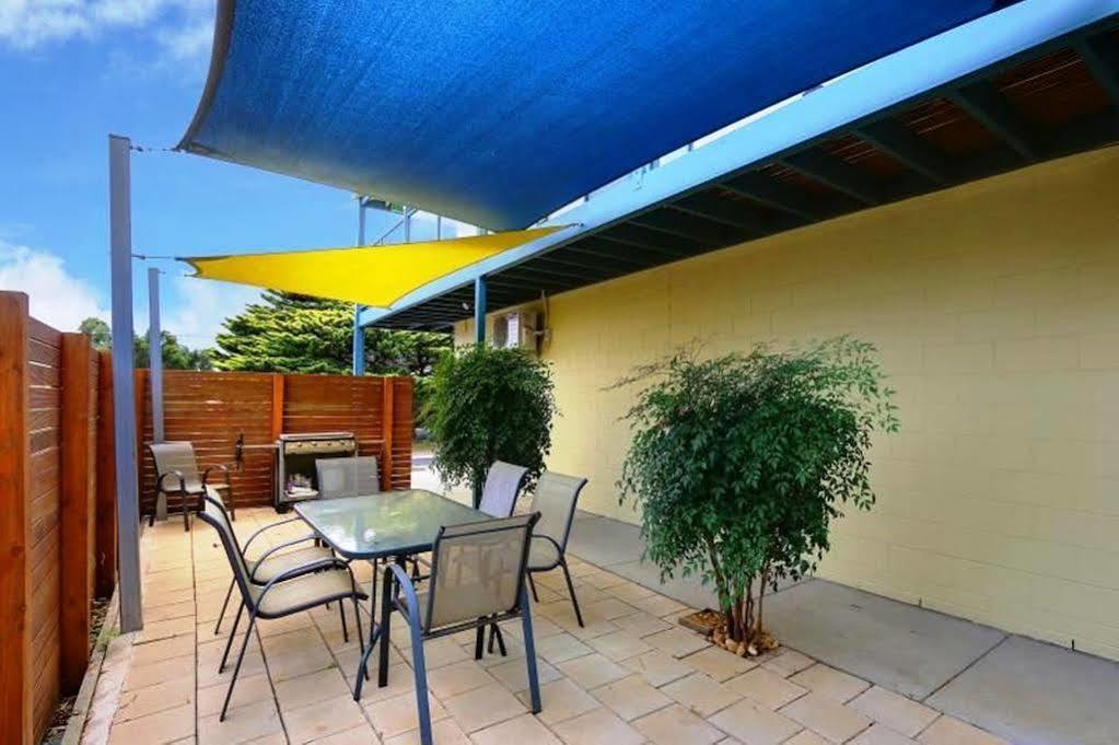 Phillip Island Off-Track Accommodation Cowes Exteriör bild