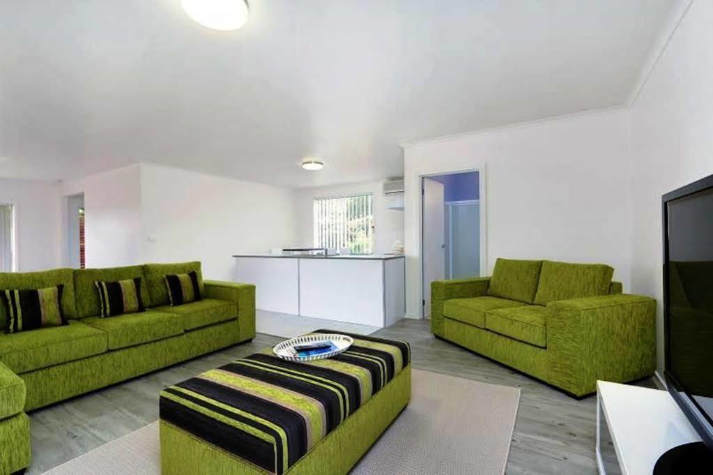 Phillip Island Off-Track Accommodation Cowes Exteriör bild